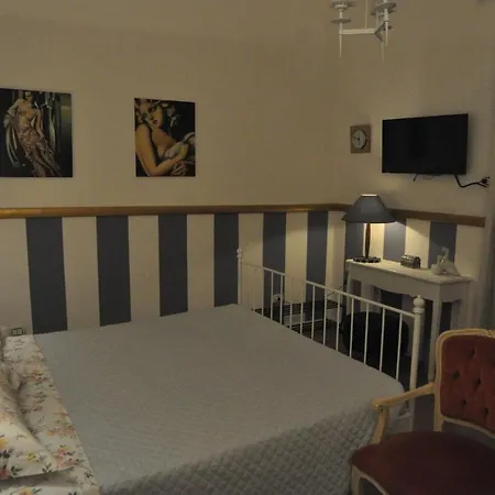 Brenta 12 Bed & Breakfast *
