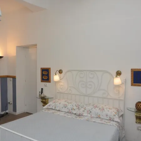 Bed & Breakfast Brenta 12 *
